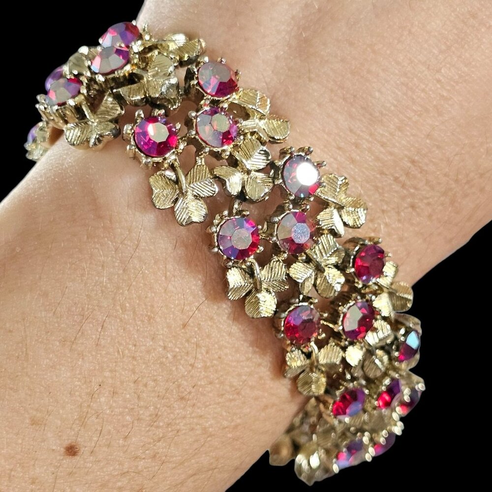 VTG Coro Aurora Borealis Clover Bracelet Fuschia Pink AB Stones Gold‎ 6.75"